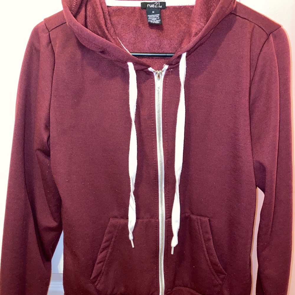 Rue 21 women’s zip up hoodie
